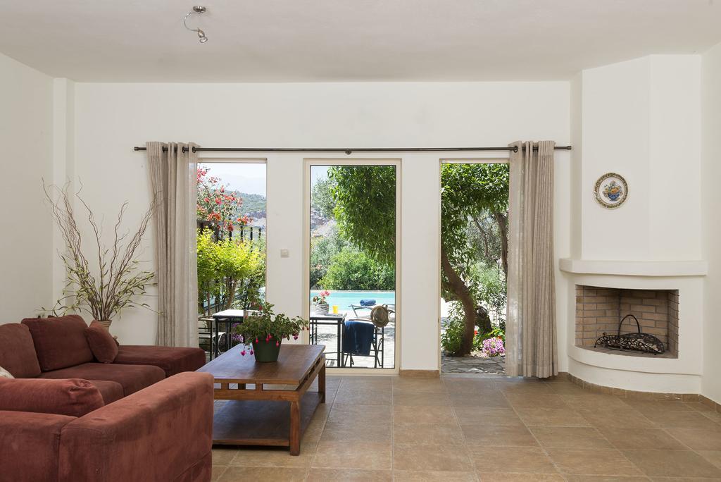 Istron Maisonettes With Private Pool Exterior photo